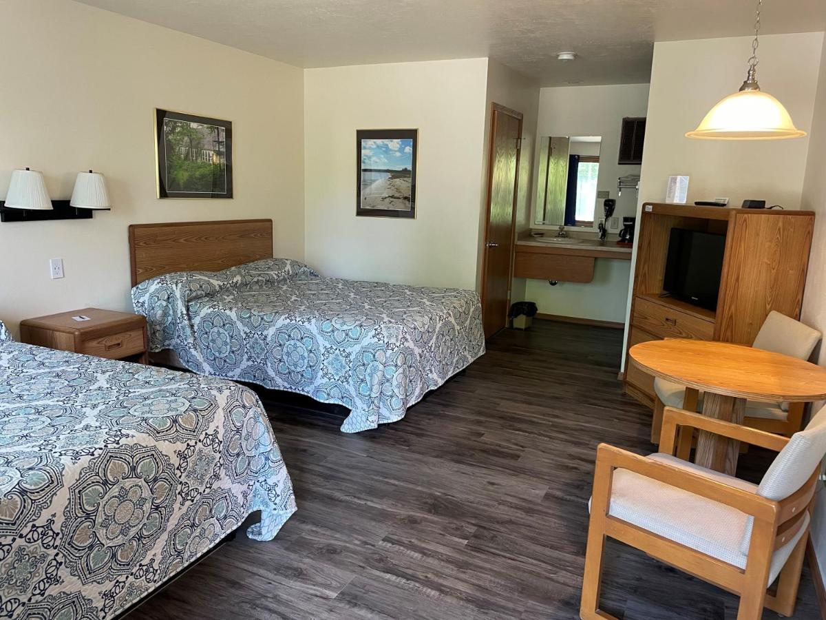Parkside Inn Ellison Bay Ngoại thất bức ảnh